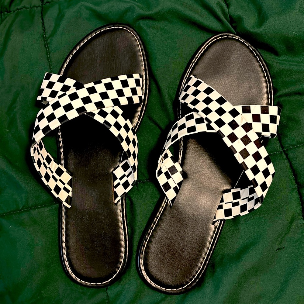 Checkered flat sandal . Like new . Little to no imperfections